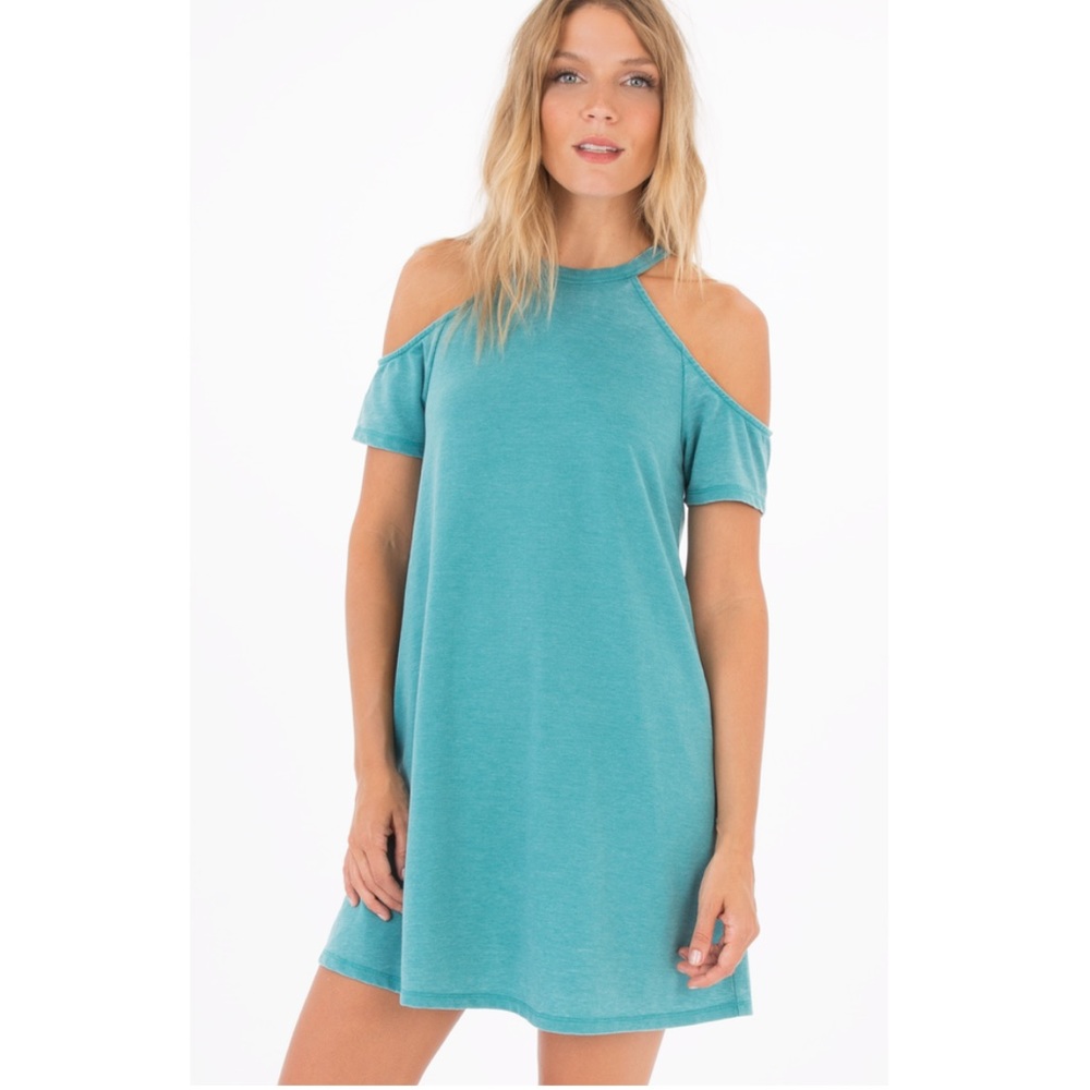 Z supply cold shoulder dress - Picture 1 of 8